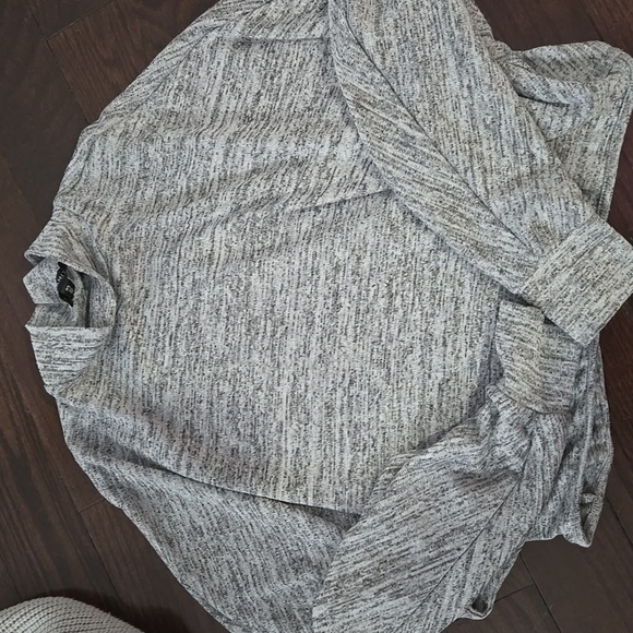 Sweater Bundle - Grey - Picture 5 of 6